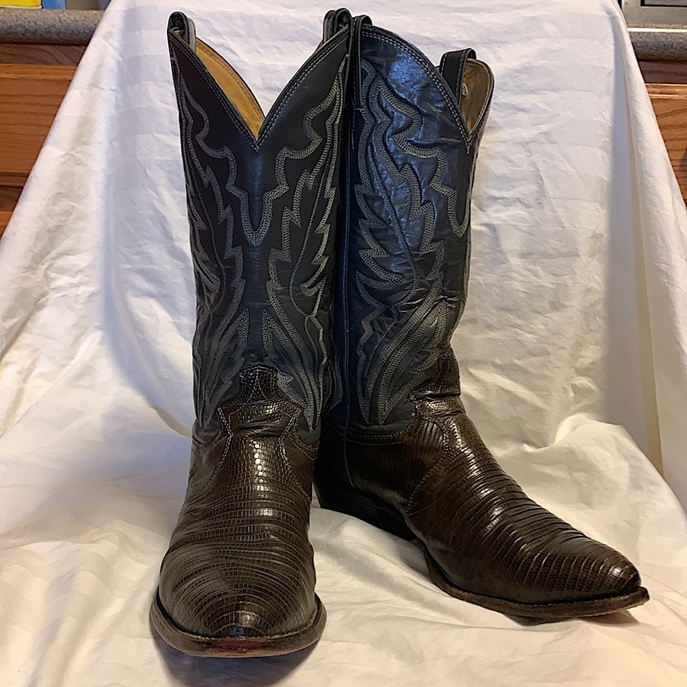 Men’s size 7.5 D Exotic Lizard Western Cowboy Boots / Justin Outlet.